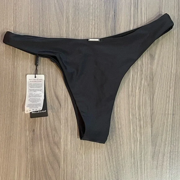 RELLECIGA Black Bikini Swimwear Sleek Minimalist Design - Picture 4 of 10